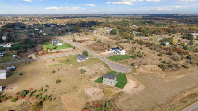 $600,000 | 21346 Cottonwood Street Northwest, Oak Grove, MN 55011