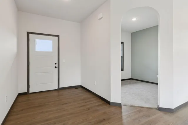 $600,000 | 21346 Cottonwood Street Northwest, Oak Grove, MN 55011