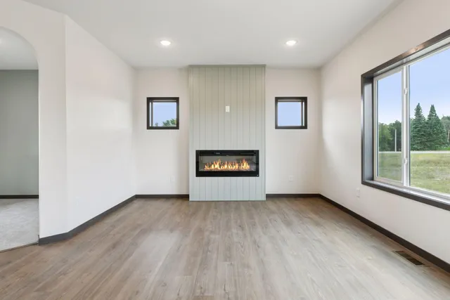 $600,000 | 21346 Cottonwood Street Northwest, Oak Grove, MN 55011