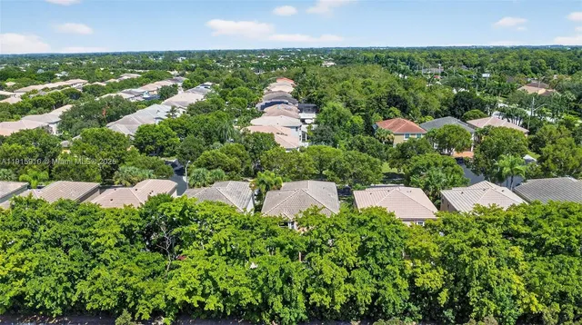 $600,000 | 1579 Briar Oak Drive, Royal Palm Beach, FL 33411