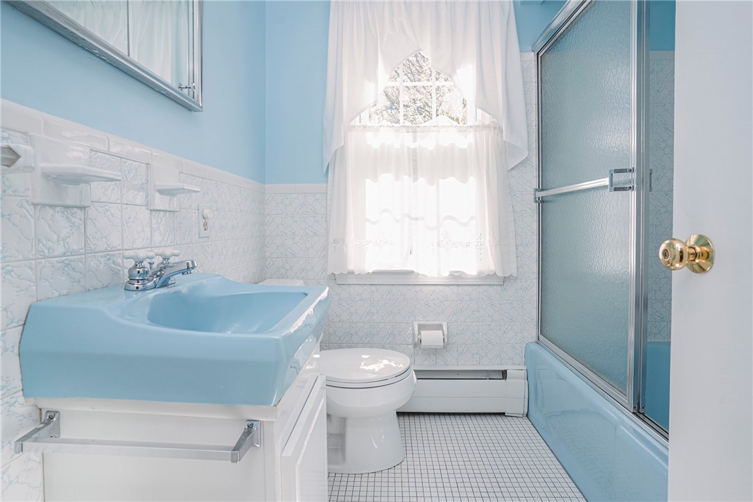 5 Great Road East Greenwich, RI 02818 - Photo 34 of 41 Hall bathroom