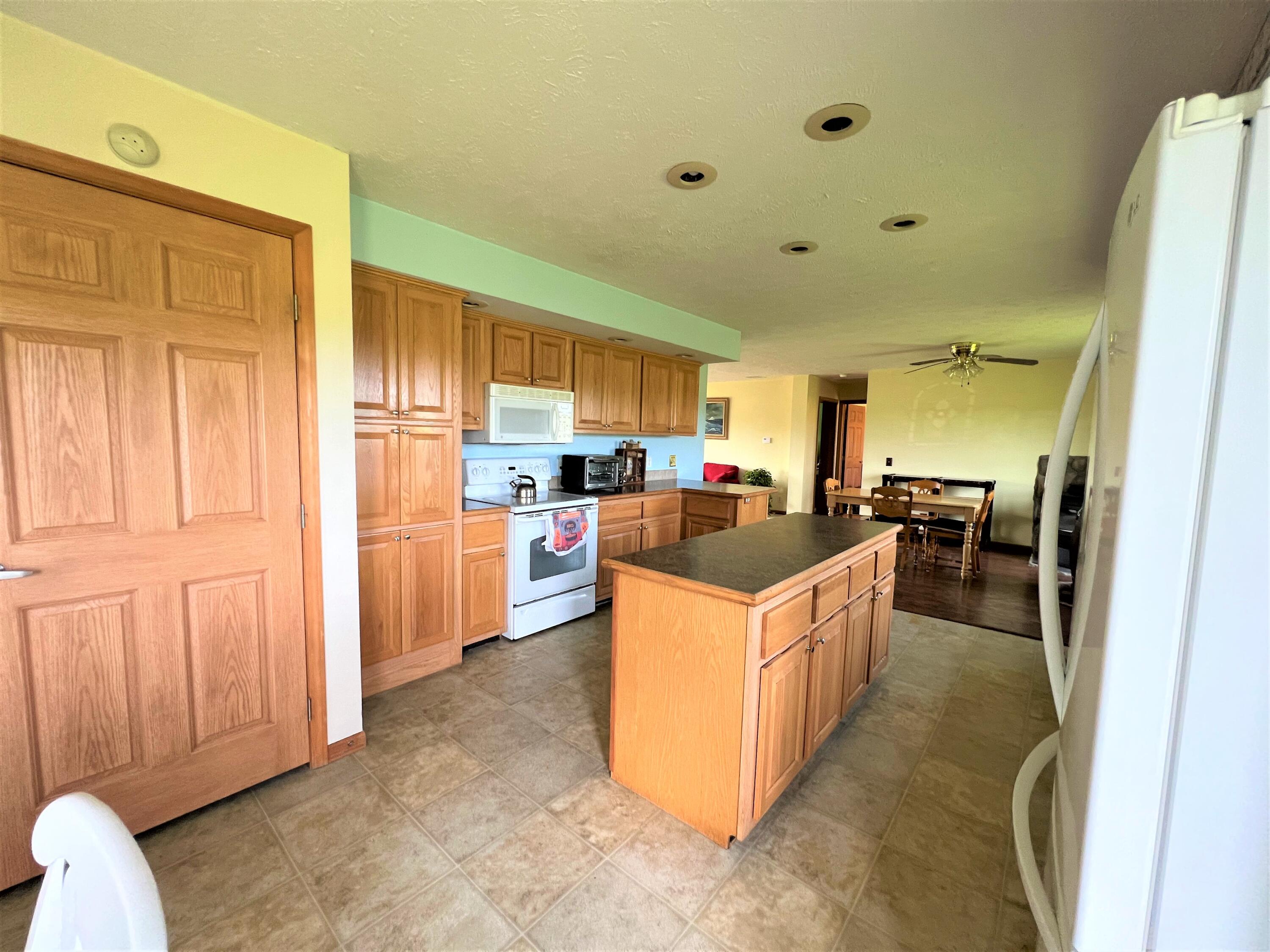 2198 Campbell Road Cheboygan, MI 49721 - Photo 11 of 40 Gallery Image 11