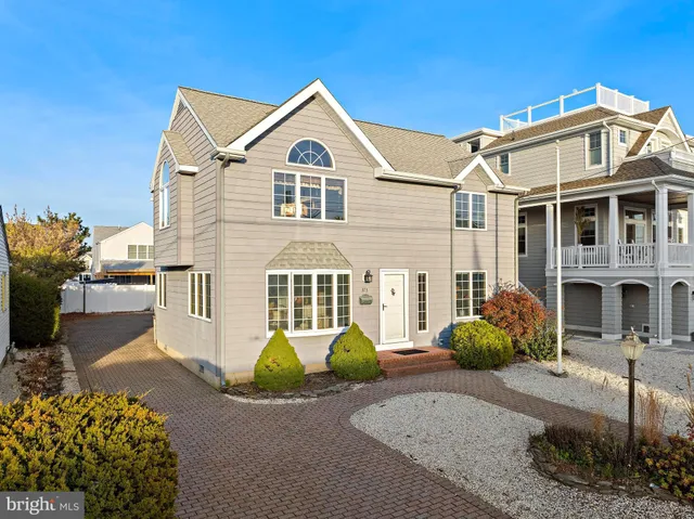 $1,395,000 | 373 North 2nd Street, Surf City, NJ 08008