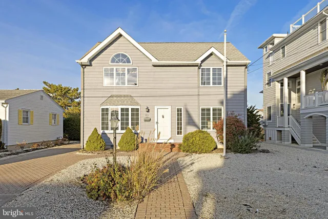 $1,395,000 | 373 North 2nd Street, Surf City, NJ 08008