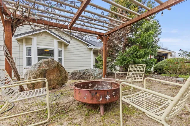 $704,999 | 4111 Oak Creek Drive, Marysville, CA 95901