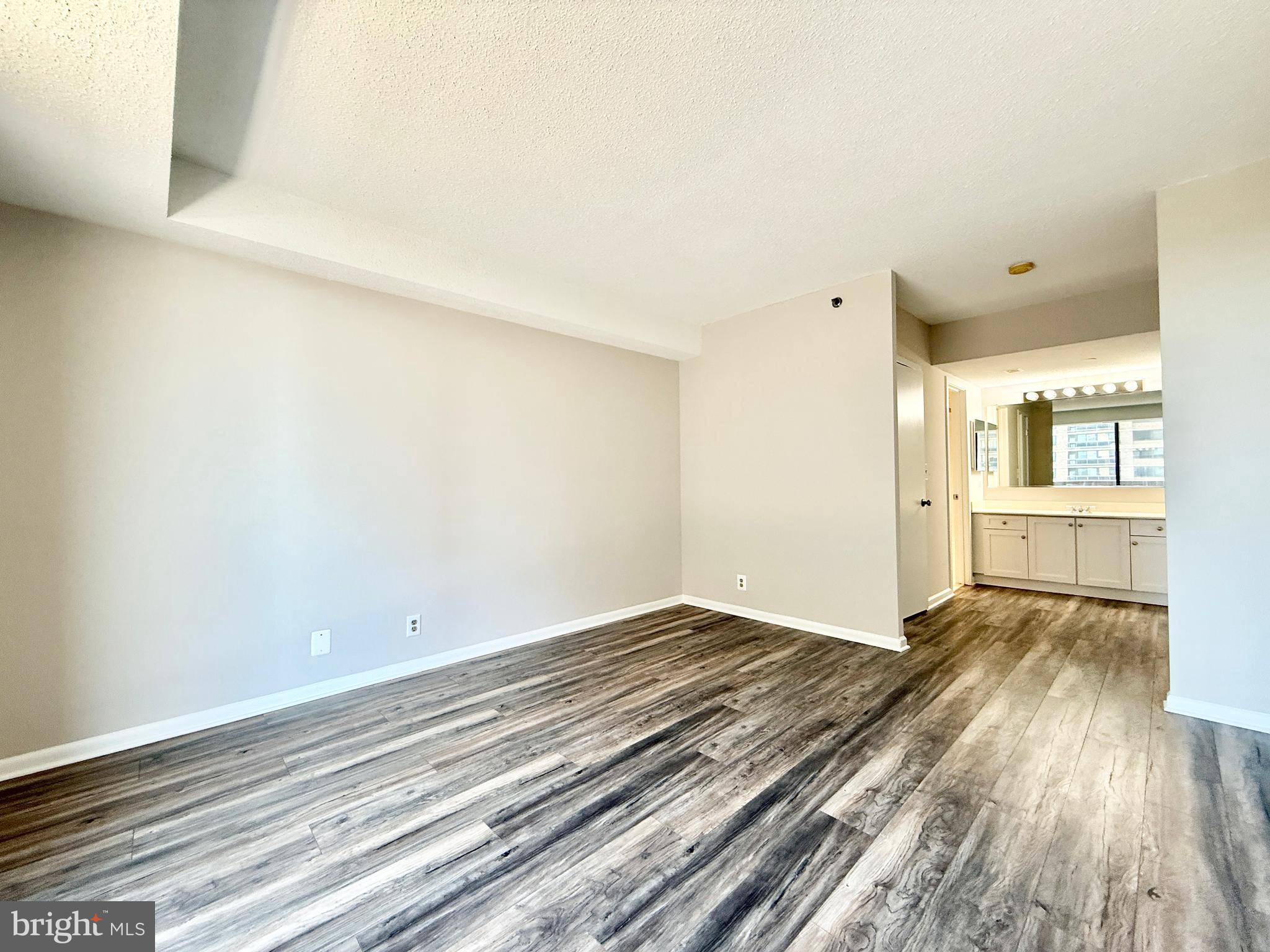 5505 Seminary Road, Unit 1516N Falls Church, VA 22041 - Photo 20 of 44 Gallery Image 20
