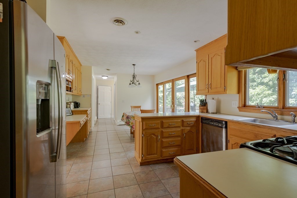 1 Copperwood Road Medfield, MA 02052 - Photo 11 of 22 Gallery Image 11