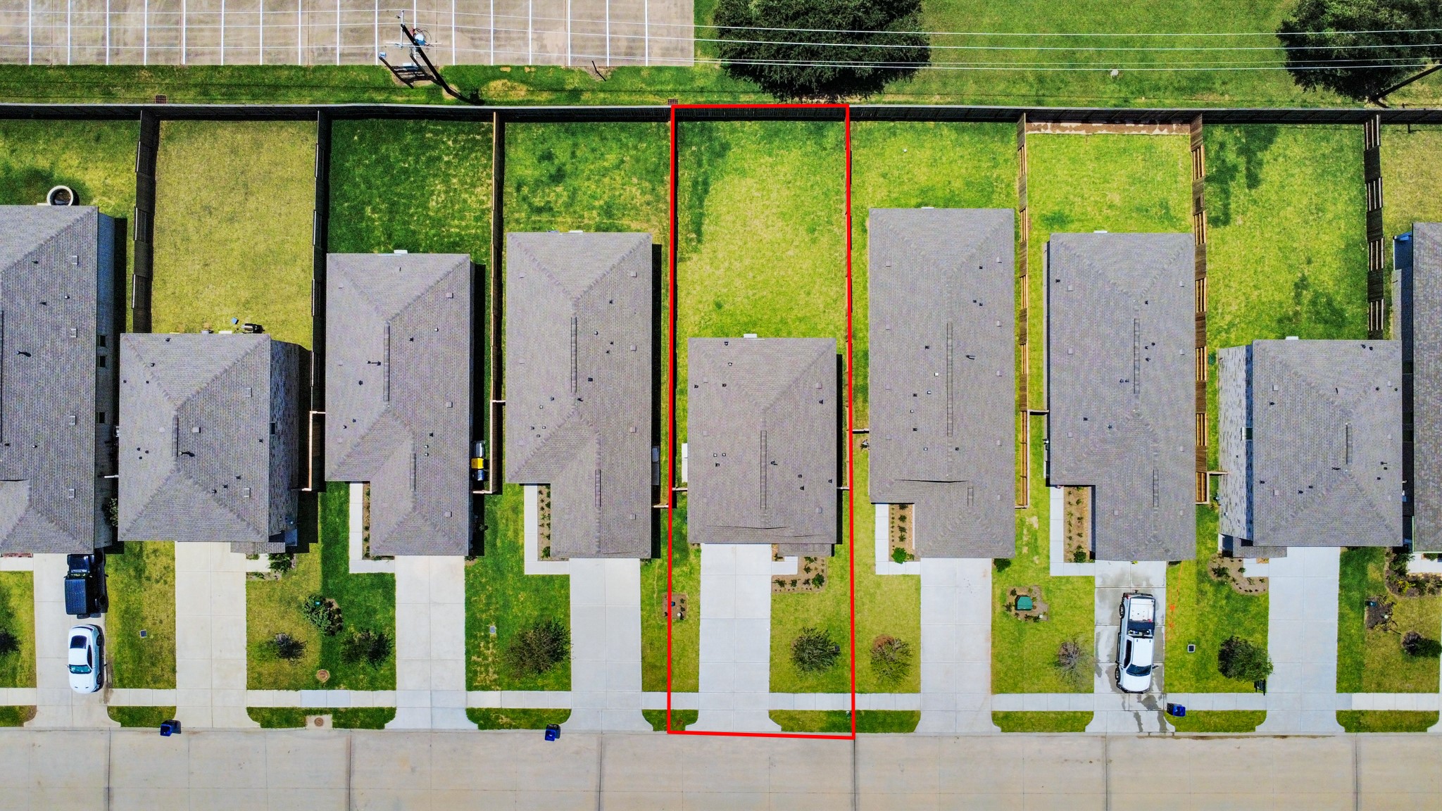 2931 Summer Breeze Way Angleton, TX 77515 - Photo 29 of 30 a view of a garden from a building