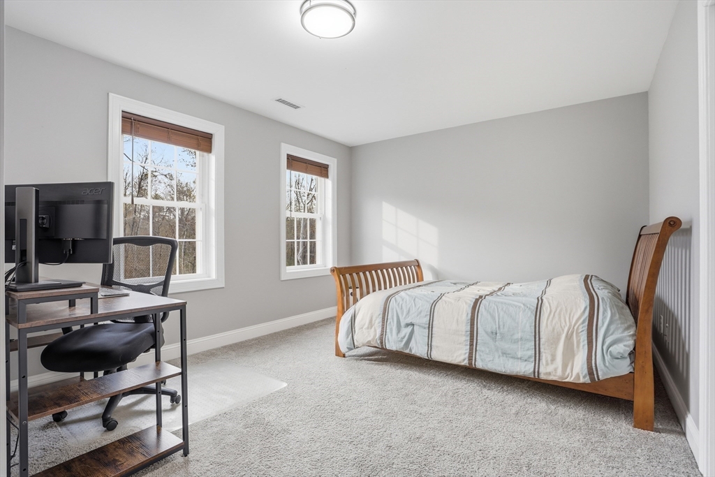 131 Damon Road Fitchburg, MA 01420 - Photo 26 of 42 Gallery Image 26