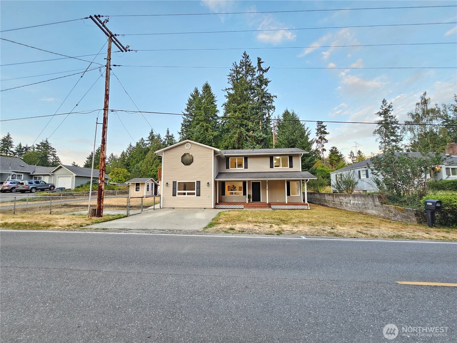 2816 Rocky Point Road Northwest Bremerton, WA 98312 - Photo 1 of 15 Gallery Image 1
