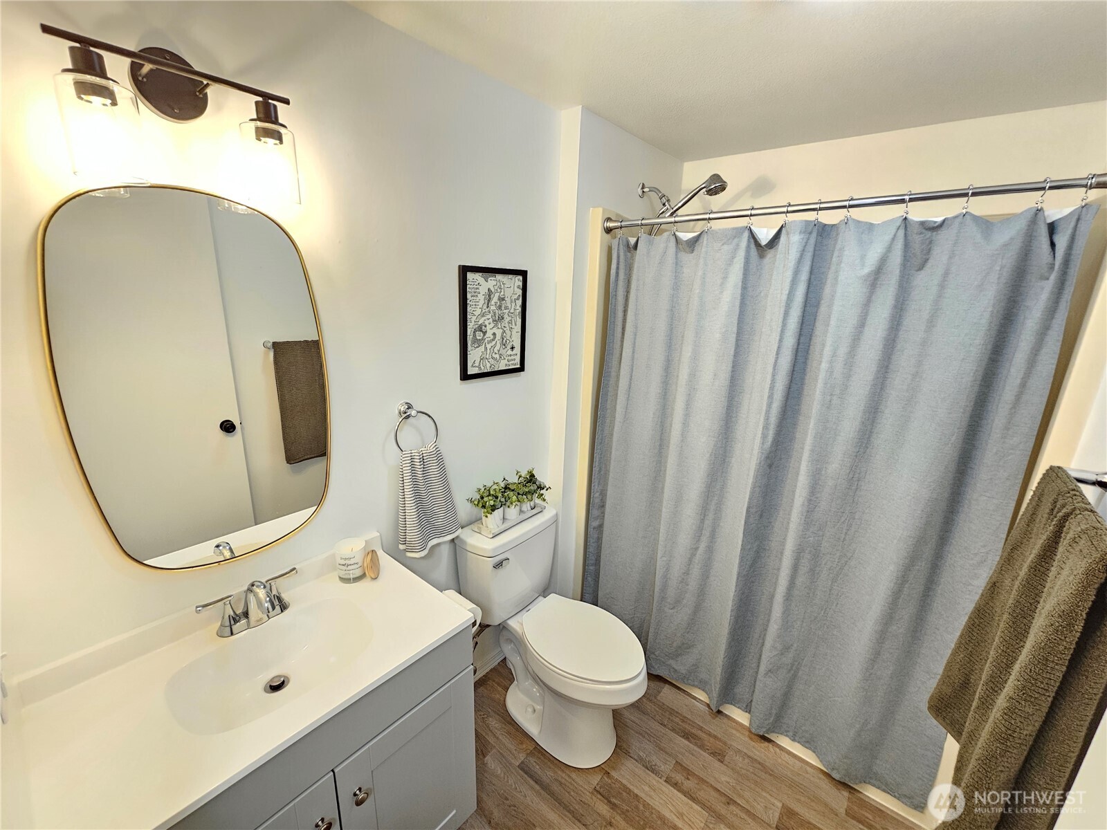 2816 Rocky Point Road Northwest Bremerton, WA 98312 - Photo 6 of 15 Gallery Image 6