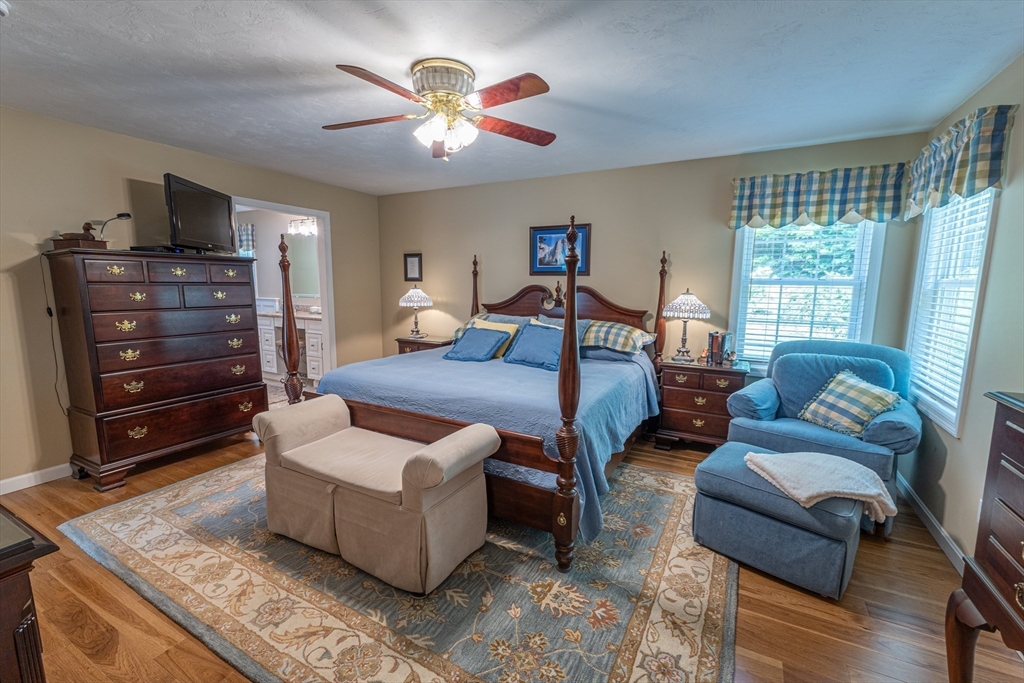 383 Mashapaug Road Holland, MA 01521 - Photo 15 of 42 Gallery Image 15