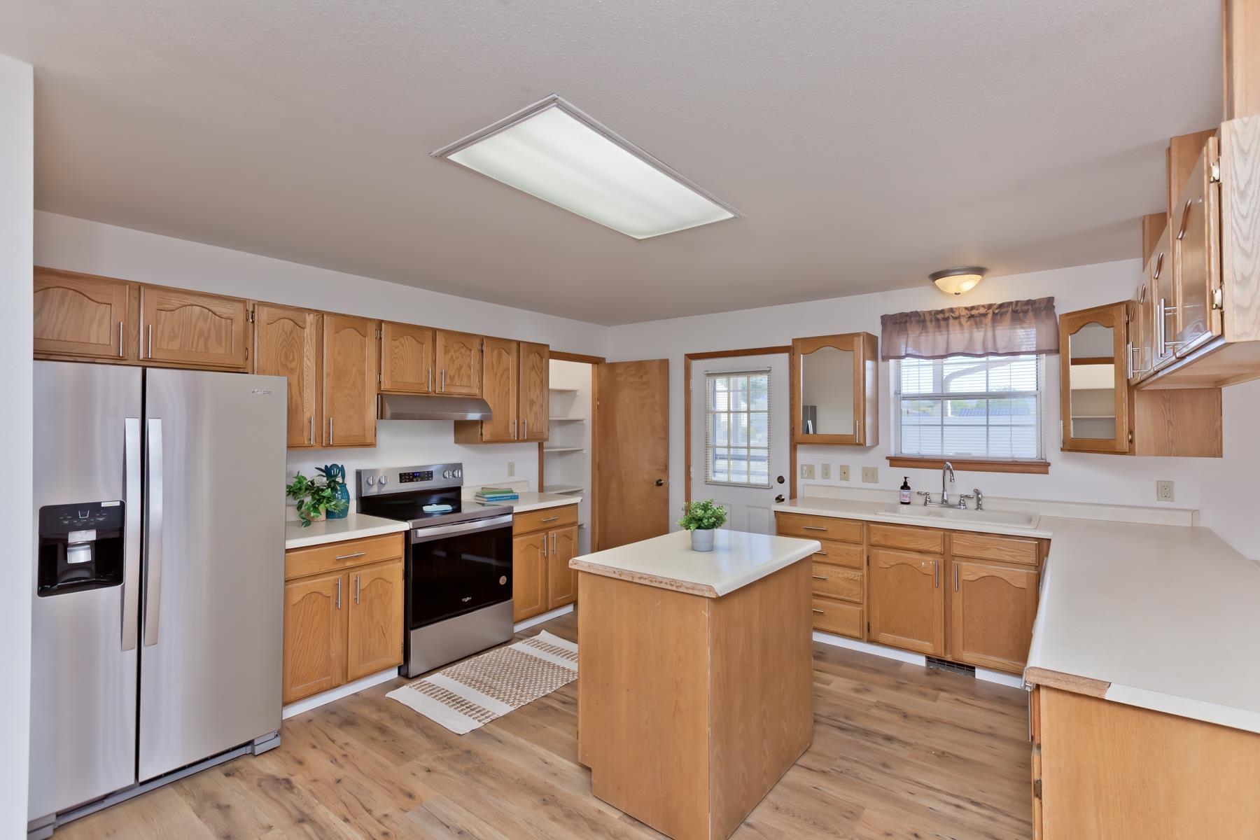 2876 Patterson Road Grand Junction, CO 81506 - Photo 11 of 42 Gallery Image 11