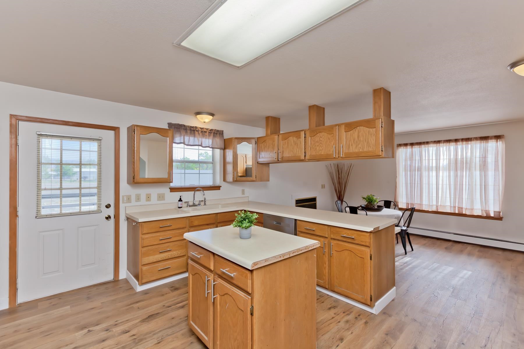 2876 Patterson Road Grand Junction, CO 81506 - Photo 12 of 42 Gallery Image 12