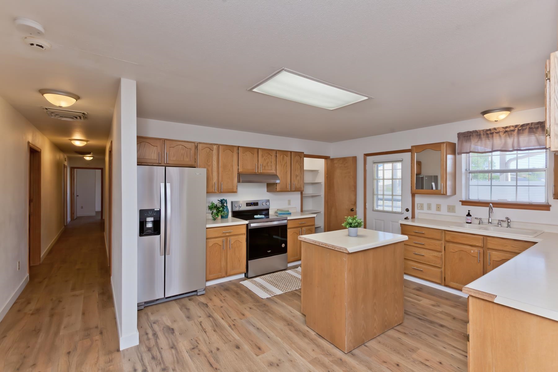 2876 Patterson Road Grand Junction, CO 81506 - Photo 17 of 42 Gallery Image 17