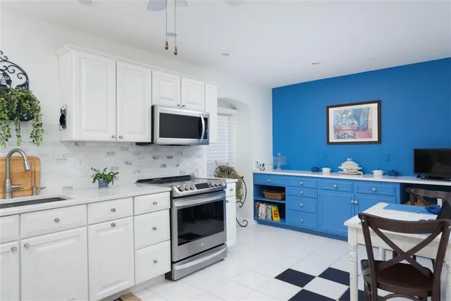 $310,000 | 8706 Walmer Street, Overland Park, KS 66212