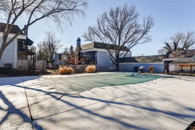 $310,000 | 8706 Walmer Street, Overland Park, KS 66212