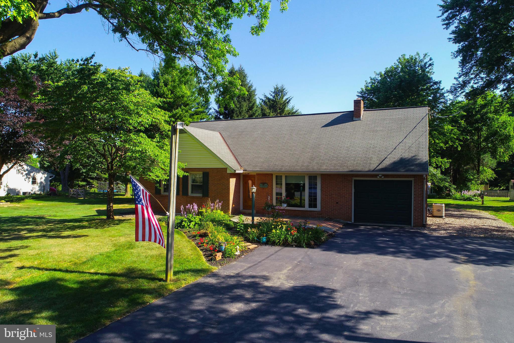 403 Arrowhead Drive Lititz, PA 17543 - Photo 1 of 61 Gallery Image 1