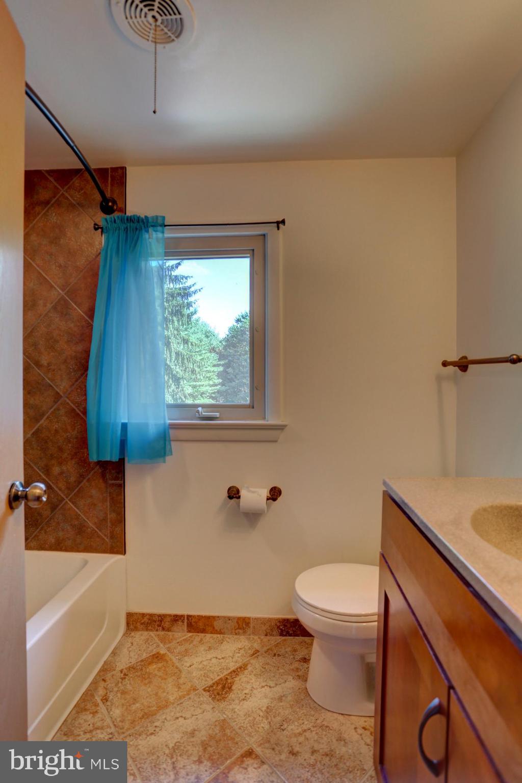 403 Arrowhead Drive Lititz, PA 17543 - Photo 28 of 61 Gallery Image 28