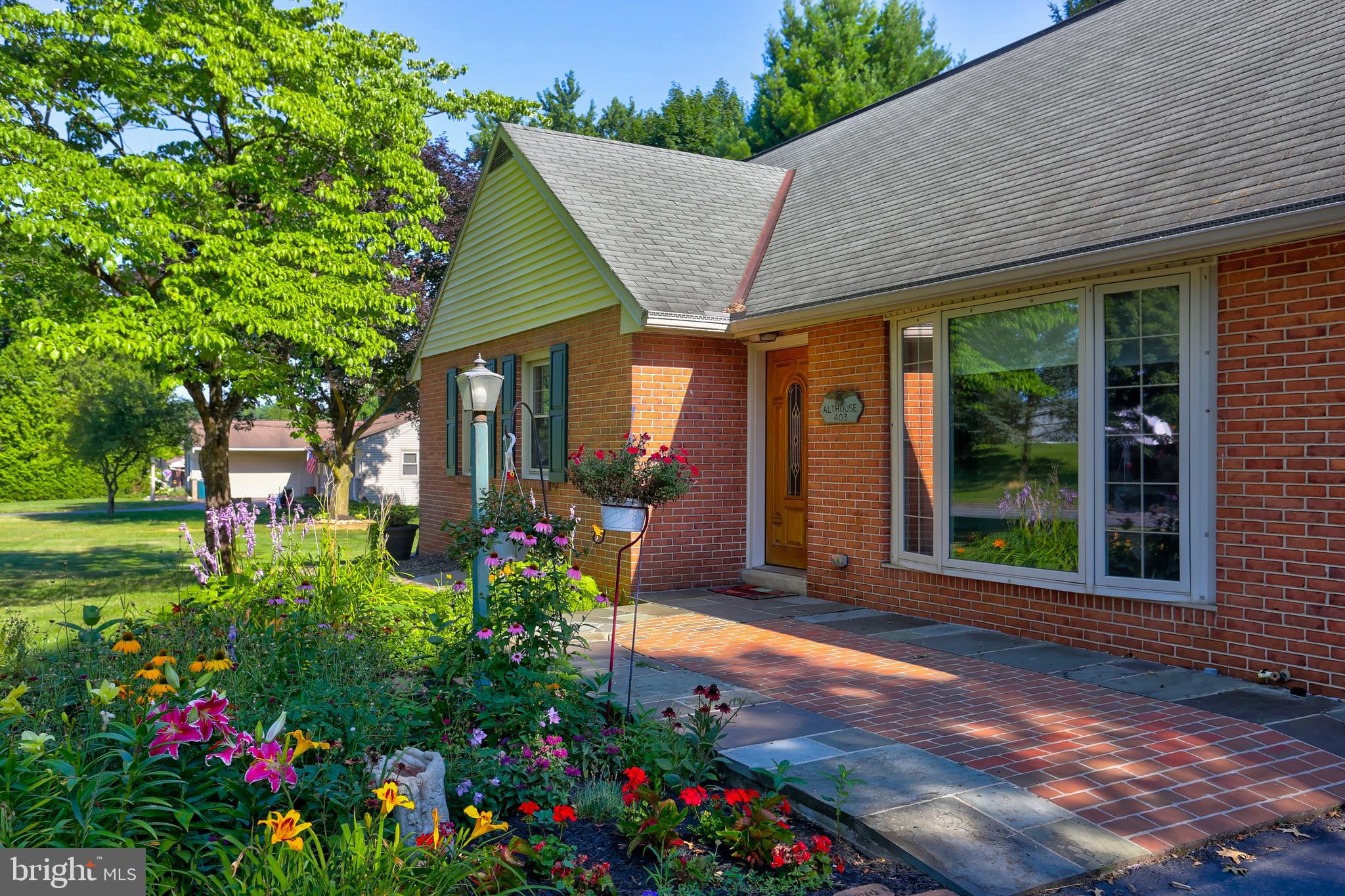 403 Arrowhead Drive Lititz, PA 17543 - Photo 8 of 61 Gallery Image 8
