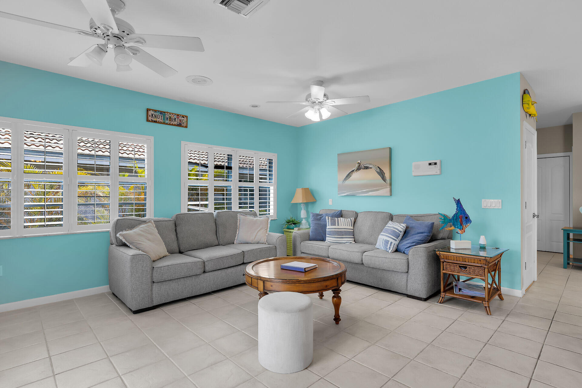 180 9th Street Key Colony Beach, FL 33051 - Photo 10 of 50 Living Area