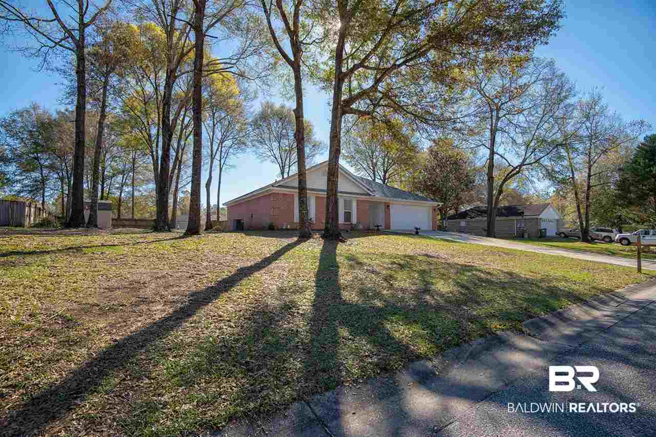 185 Robbins Boulevard Daphne, AL 36526 - Photo 7 of 35