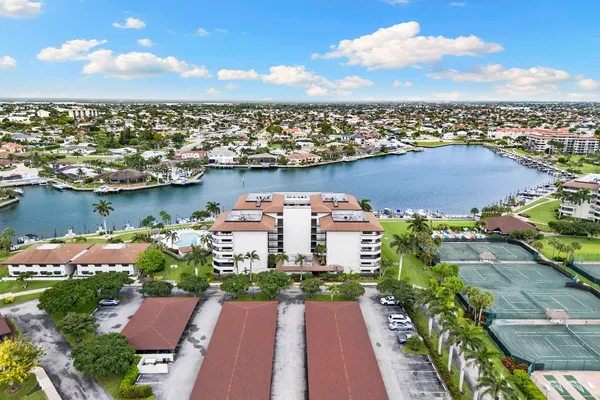 $699,000 | 591 Seaview Court, Unit 508, Marco Island, FL 34145