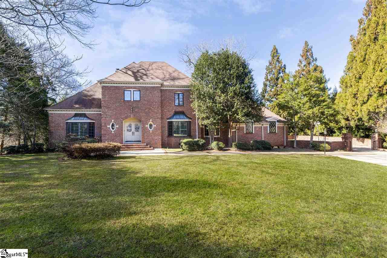 105 West Round Hill Road Greenville, SC 29617 - Photo 1 of 27 105 W Round Hill Rd - street view