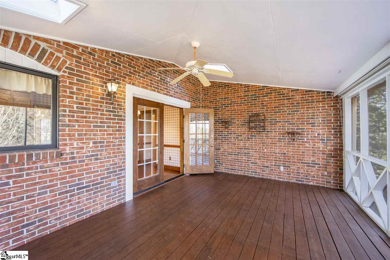 105 West Round Hill Road Greenville, SC 29617 - Photo 14 of 27 screen porch