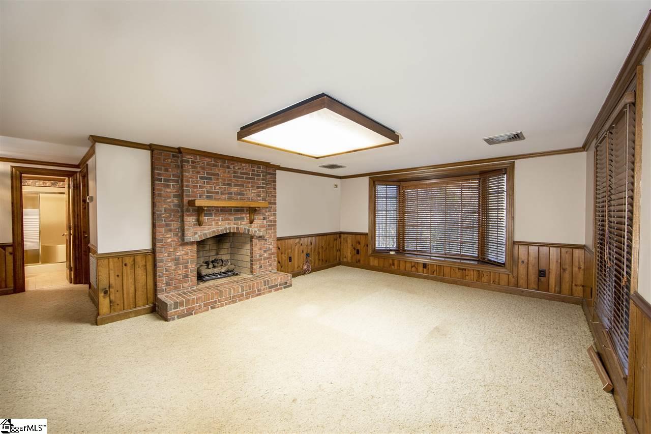 105 West Round Hill Road Greenville, SC 29617 - Photo 24 of 27 basement den
