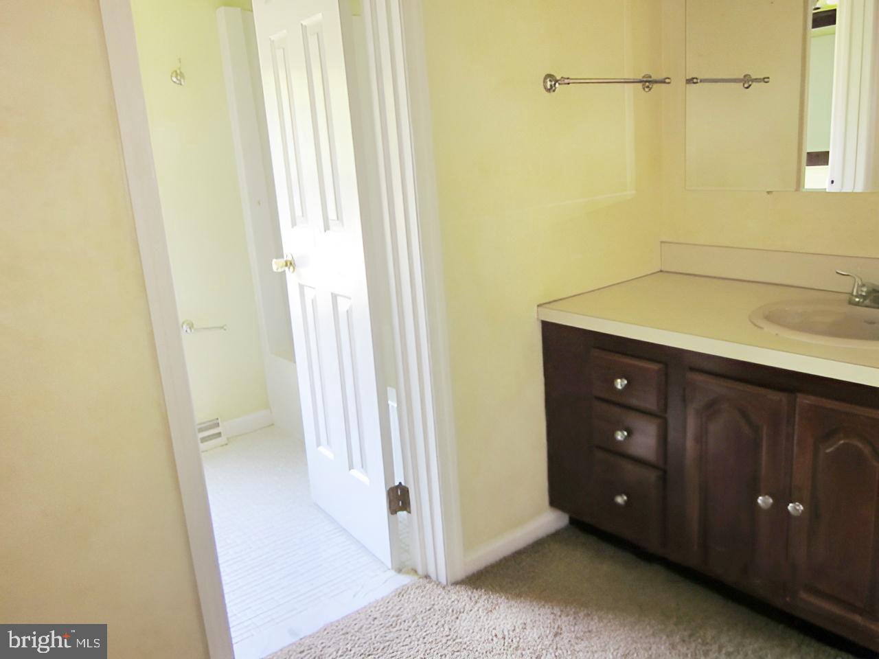 36 Delaware Rim Drive Yardley, PA 19067 - Photo 13 of 30