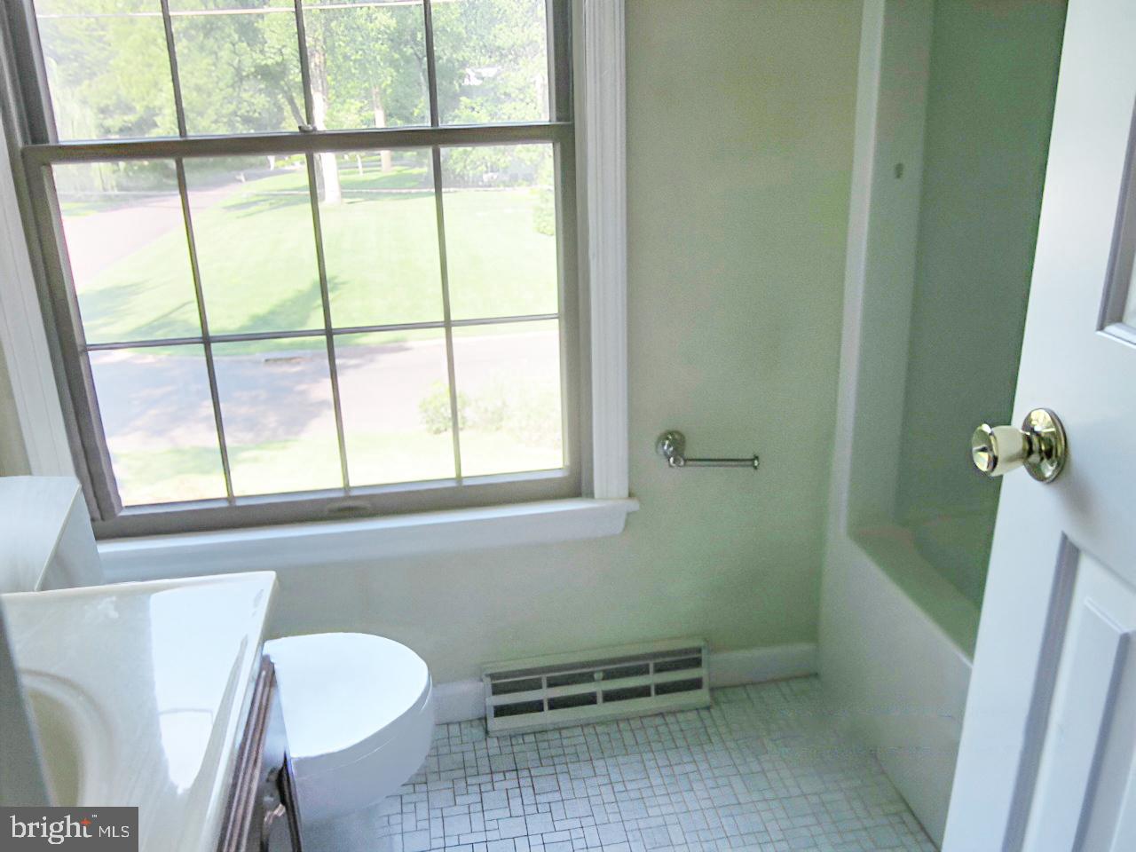 36 Delaware Rim Drive Yardley, PA 19067 - Photo 14 of 30