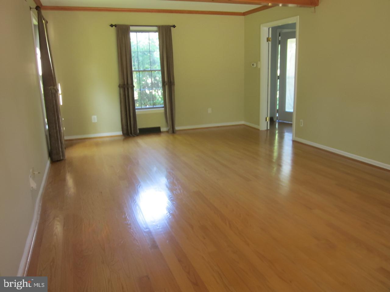 36 Delaware Rim Drive Yardley, PA 19067 - Photo 4 of 30