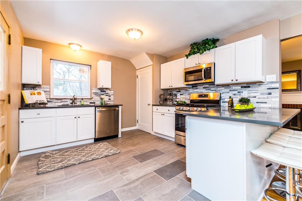 101 Deimling Road Pittsburgh, PA 15229 - Photo 13 of 25 Gallery Image 13