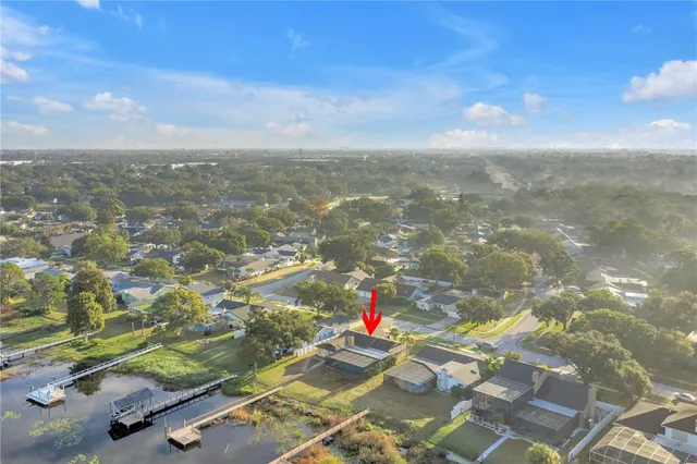 a view of entrance front of the house