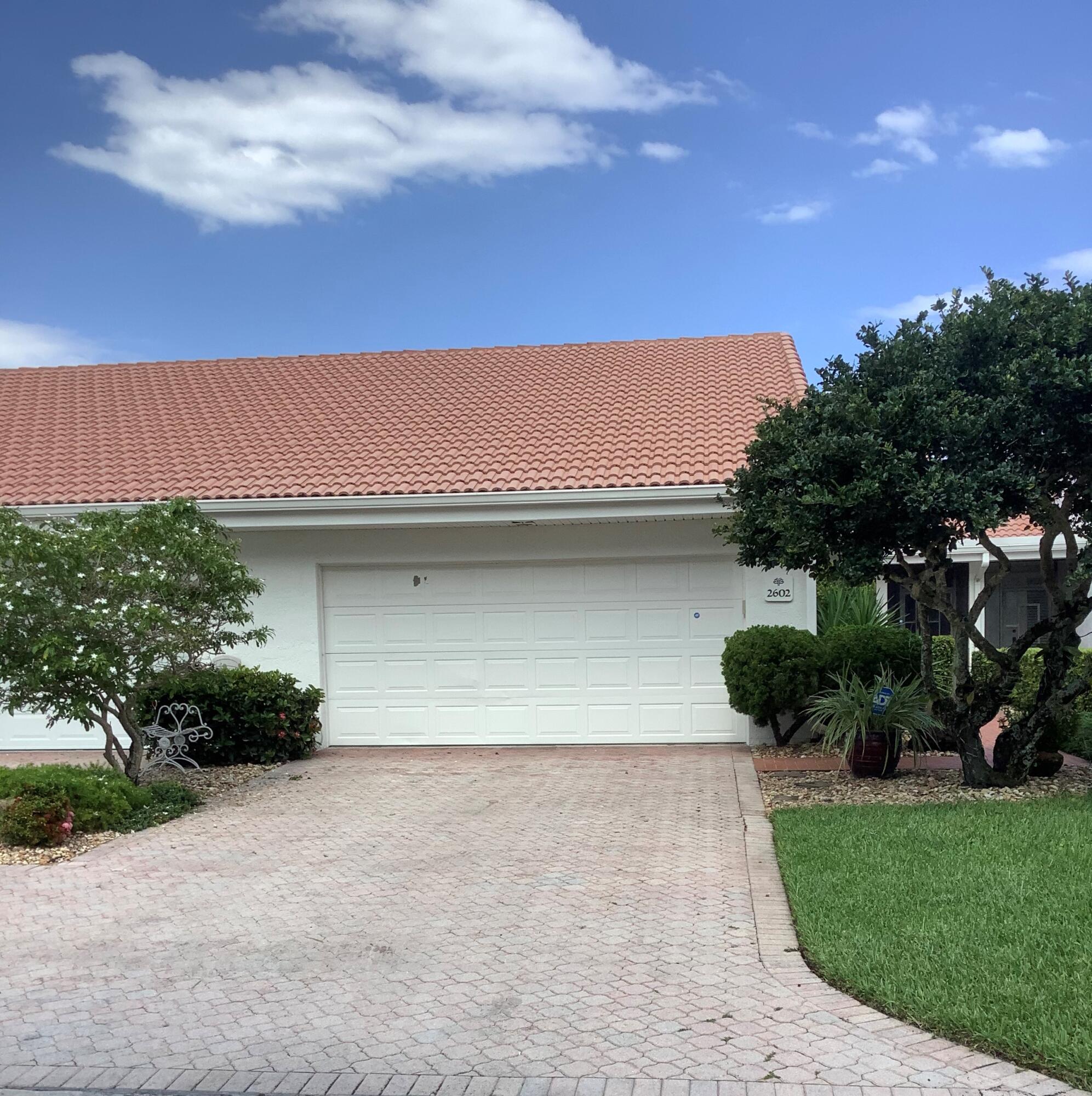 19600 Sawgrass Circle, Unit 2602 Boca Raton, FL 33434 - Photo 5 of 18 2 car garage