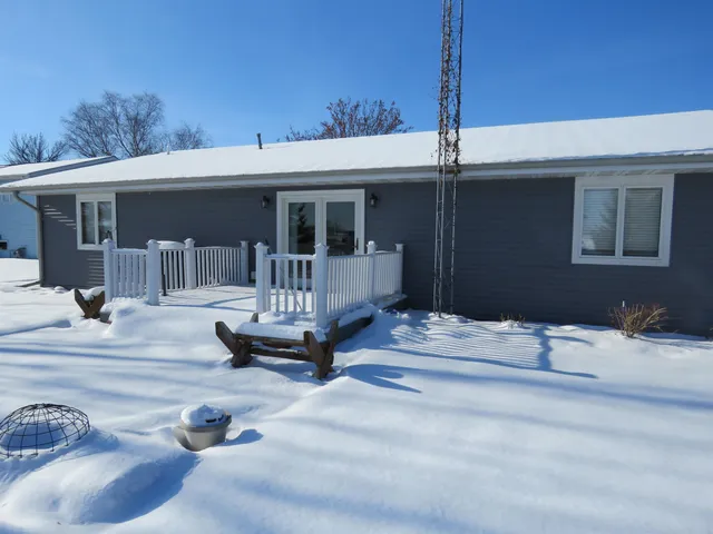 $329,000 | 472 Jones Drive, Randolph, WI 53956