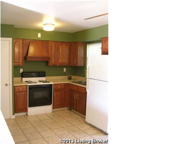 11104 Torrington Road Louisville, KY 40272 - Photo 3 of 16 Additional Photo