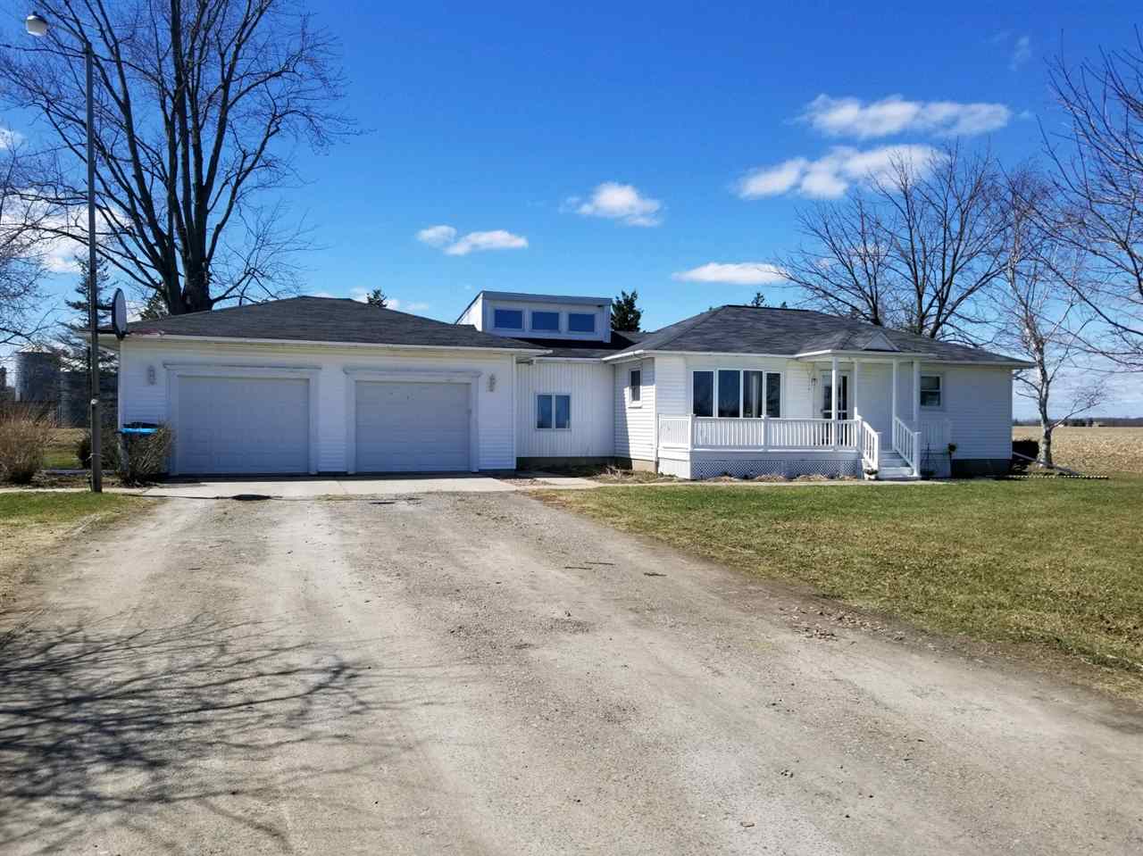 5641 North Mackinaw Road Pinconning, MI 48650 - Photo 3 of 55