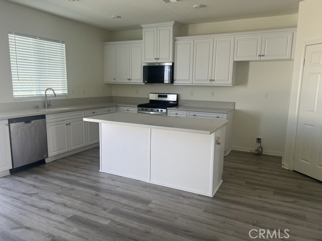 7561 Baerss Road Riverside, CA 92507 - Photo 10 of 24 KITCHEN ISLAND CAN HAVE BAR STOOLS