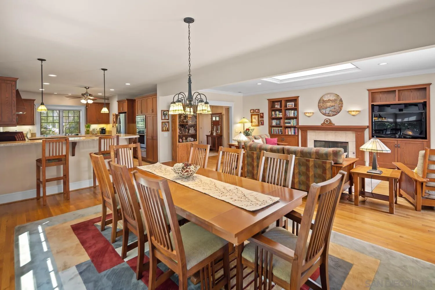 911 B Avenue Coronado, CA 92118 - Photo 14 of 45 a view of a dining room with furniture