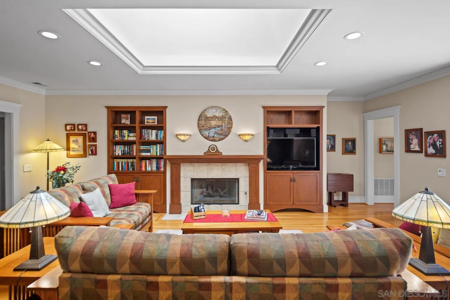 911 B Avenue Coronado, CA 92118 - Photo 9 of 45 a bedroom with bed and window