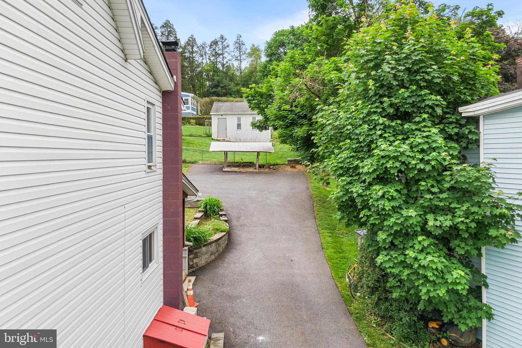 23 New Road Aston, PA 19014 - Photo 24 of 37 Side Crawl Space Doors