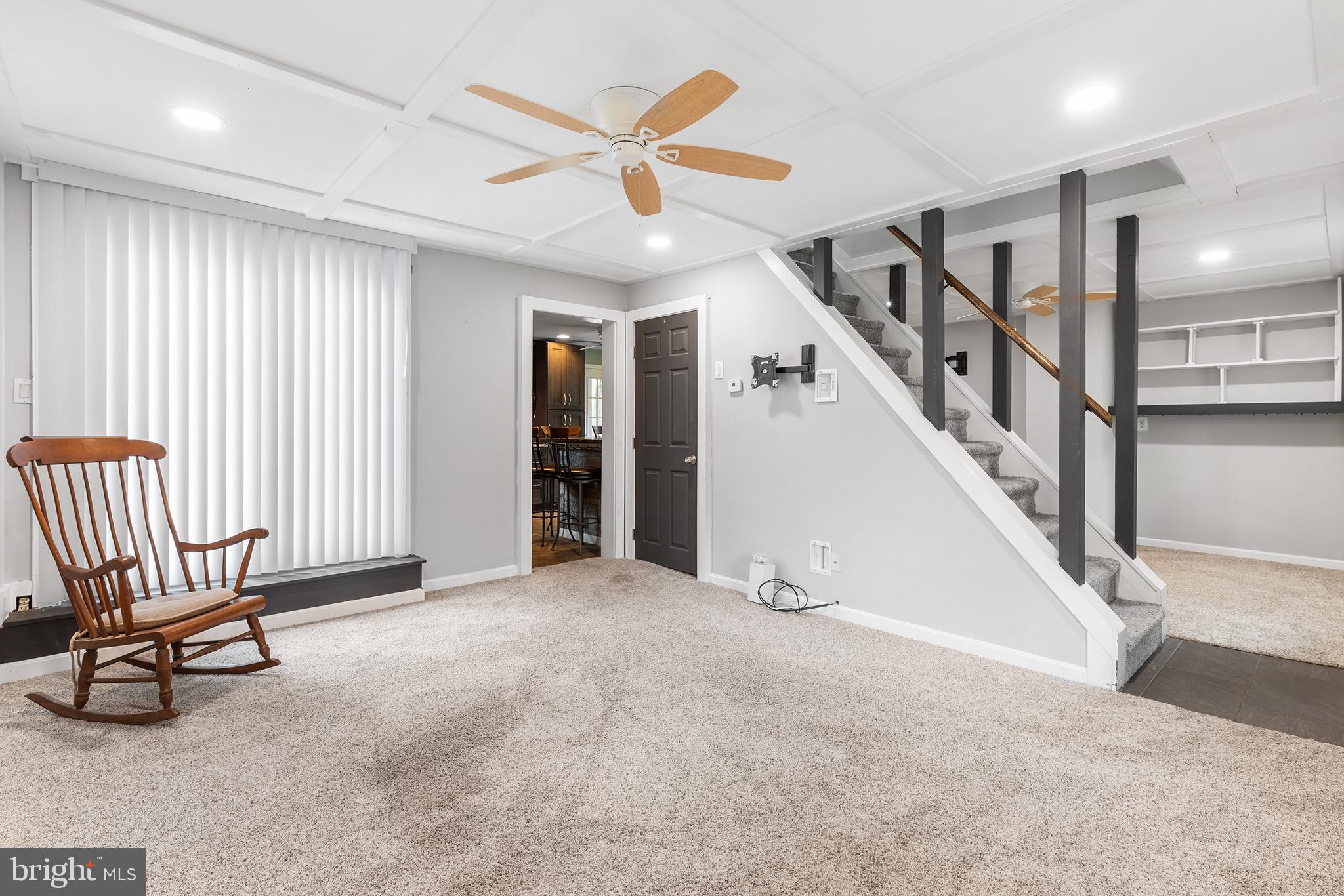 23 New Road Aston, PA 19014 - Photo 9 of 37 Living Room