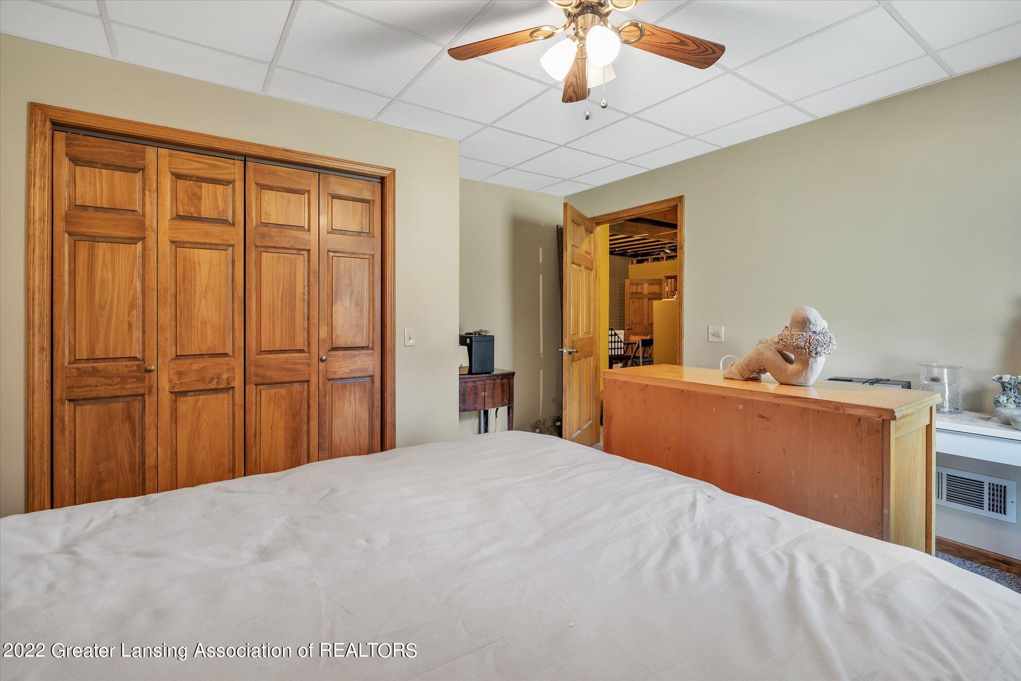 1823 East Clark Road Lansing, MI 48906 - Photo 34 of 47 34