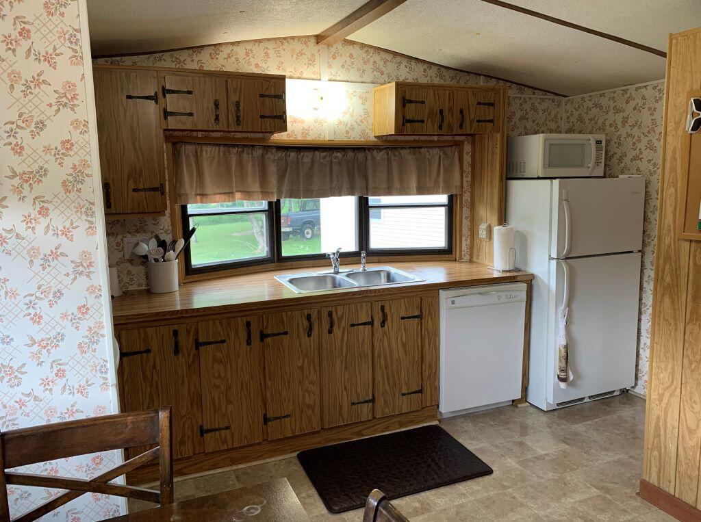 457 Beans Corner Road Pittsfield, ME 04967 - Photo 12 of 23 Kitchen