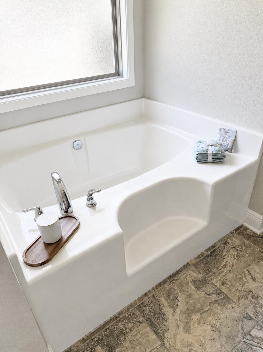 670 Red Fern Road Crestview, FL 32536 - Photo 39 of 58 Tub in Master