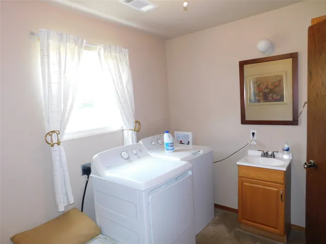 $825 | 1465 County Road 933, Alpena, AR 72611