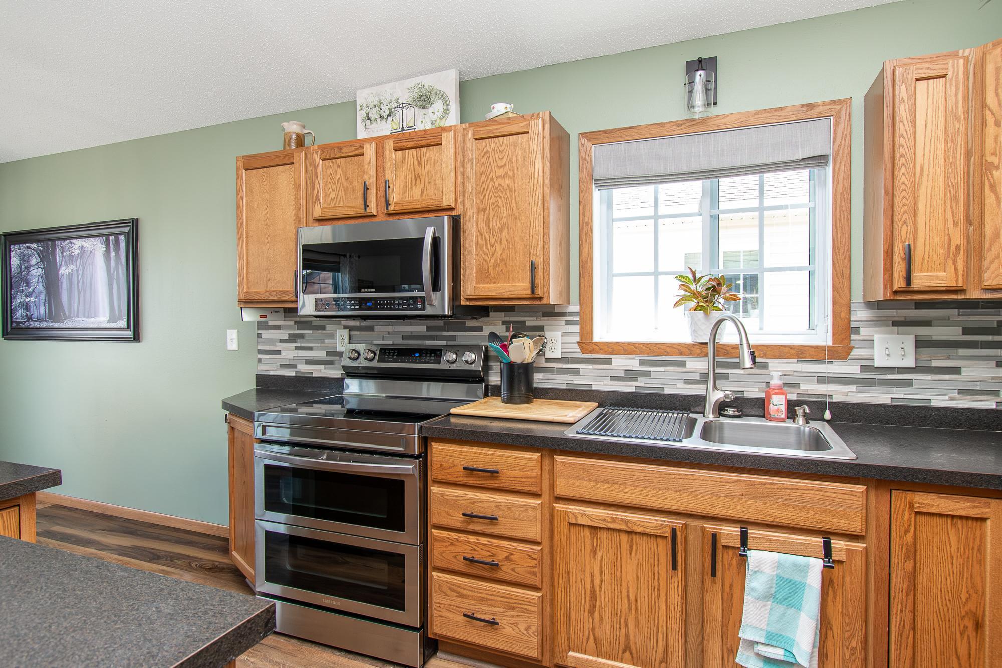 6182 35th Street South Fargo, ND 58104 - Photo 13 of 48