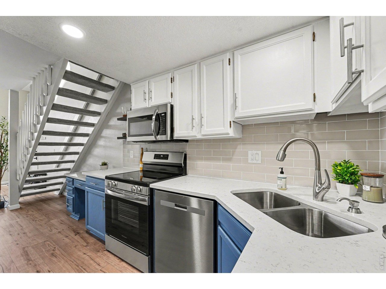 1885 South Quebec Way, Unit B24 Denver, CO 80231 - Photo 11 of 22